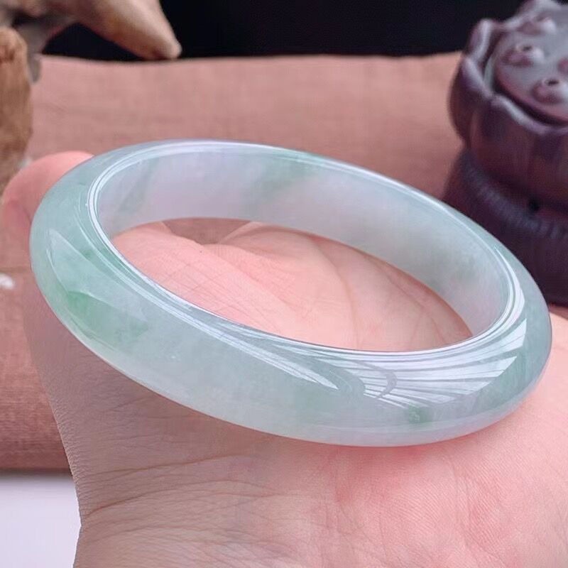 Bracciale in giadeite monocolo - Lighting & Home Decor Studio recensione e prezzo