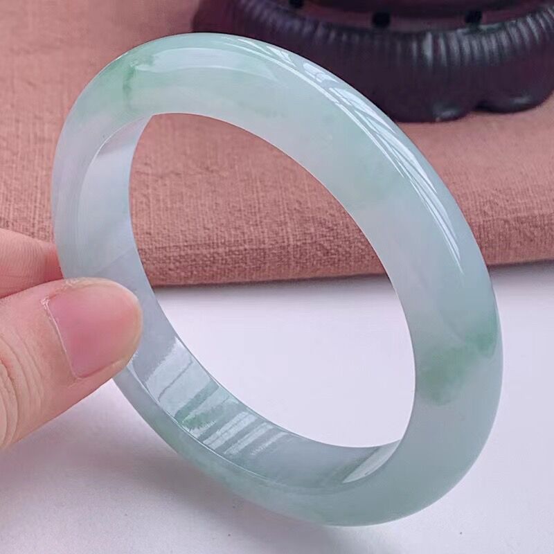Bracciale in giadeite monocolo - Lighting & Home Decor Studio recensione e prezzo