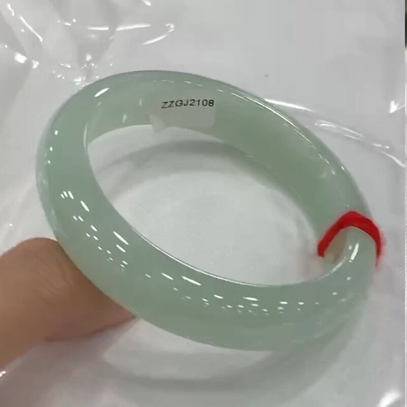 Bracciale in giada verde chiar - Lighting & Home Decor Studio recensione e prezzo